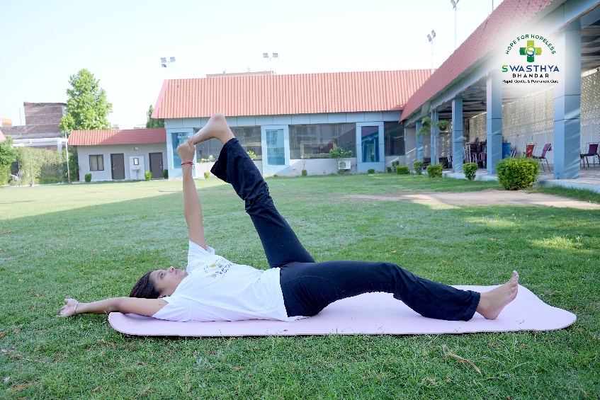 SUPT PADANGUSTHASANA